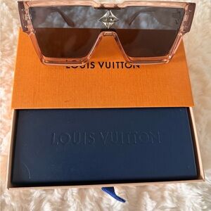 Louis Vuitton Cyclone Sunglasses in Brown - Authentic